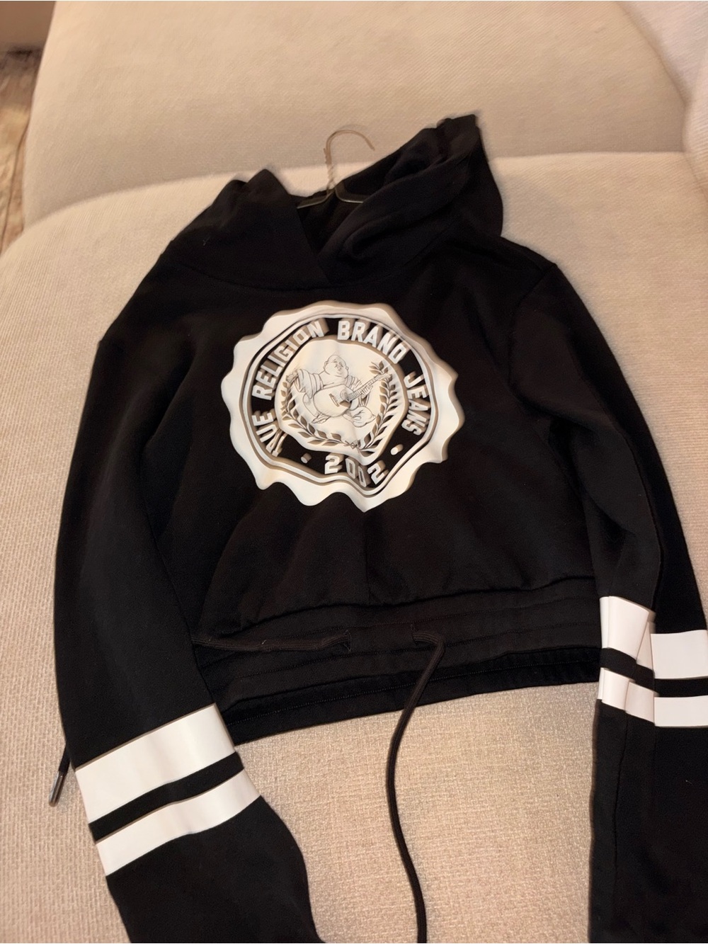 Black Graphic Hoodie Crop Top for women